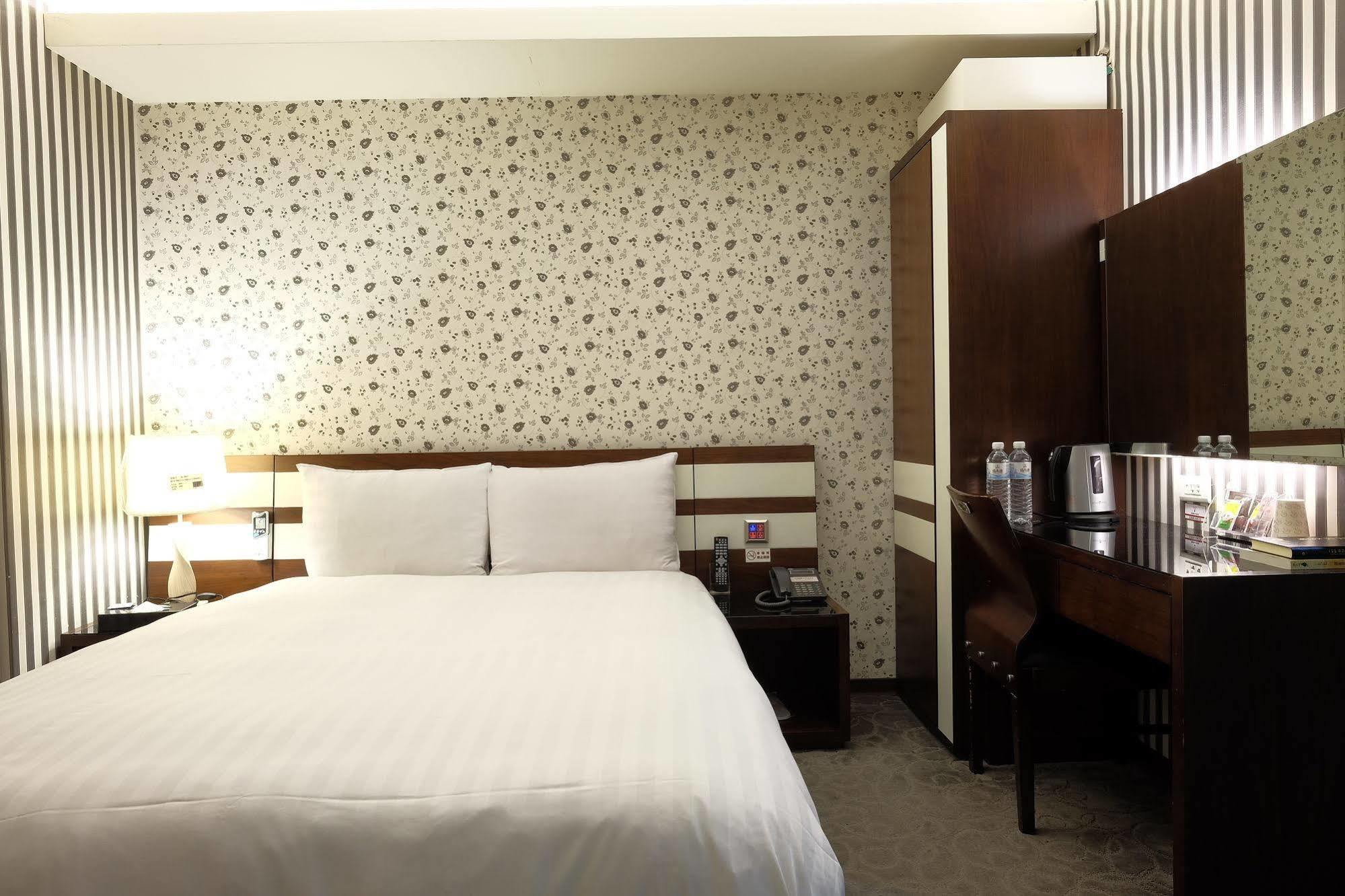 Talmud Hotel Gongyuan Tajcshung Kültér fotó