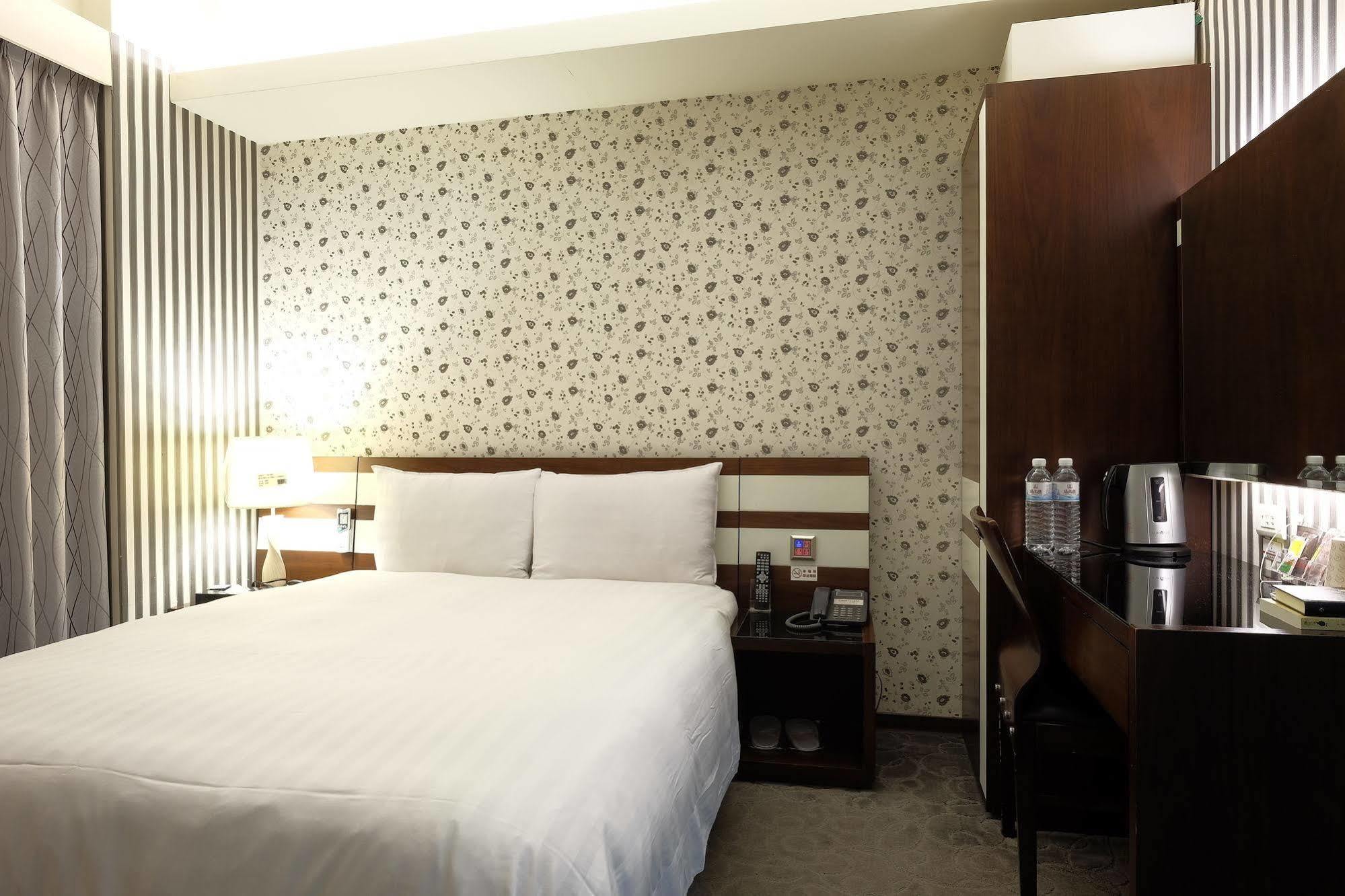 Talmud Hotel Gongyuan Tajcshung Kültér fotó