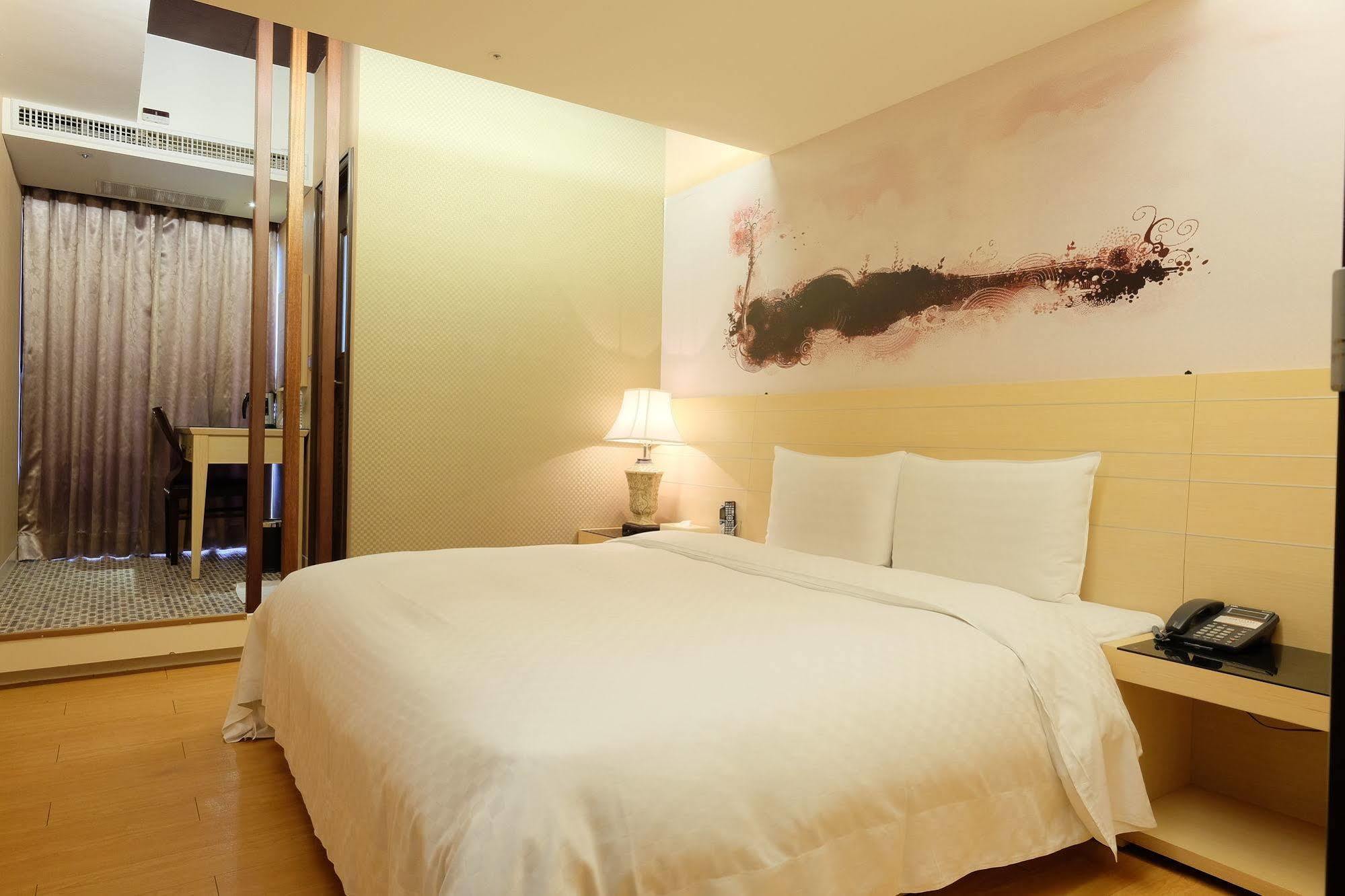 Talmud Hotel Gongyuan Tajcshung Kültér fotó
