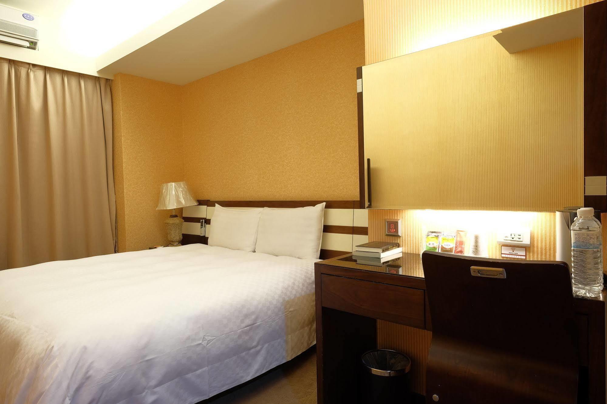 Talmud Hotel Gongyuan Tajcshung Kültér fotó