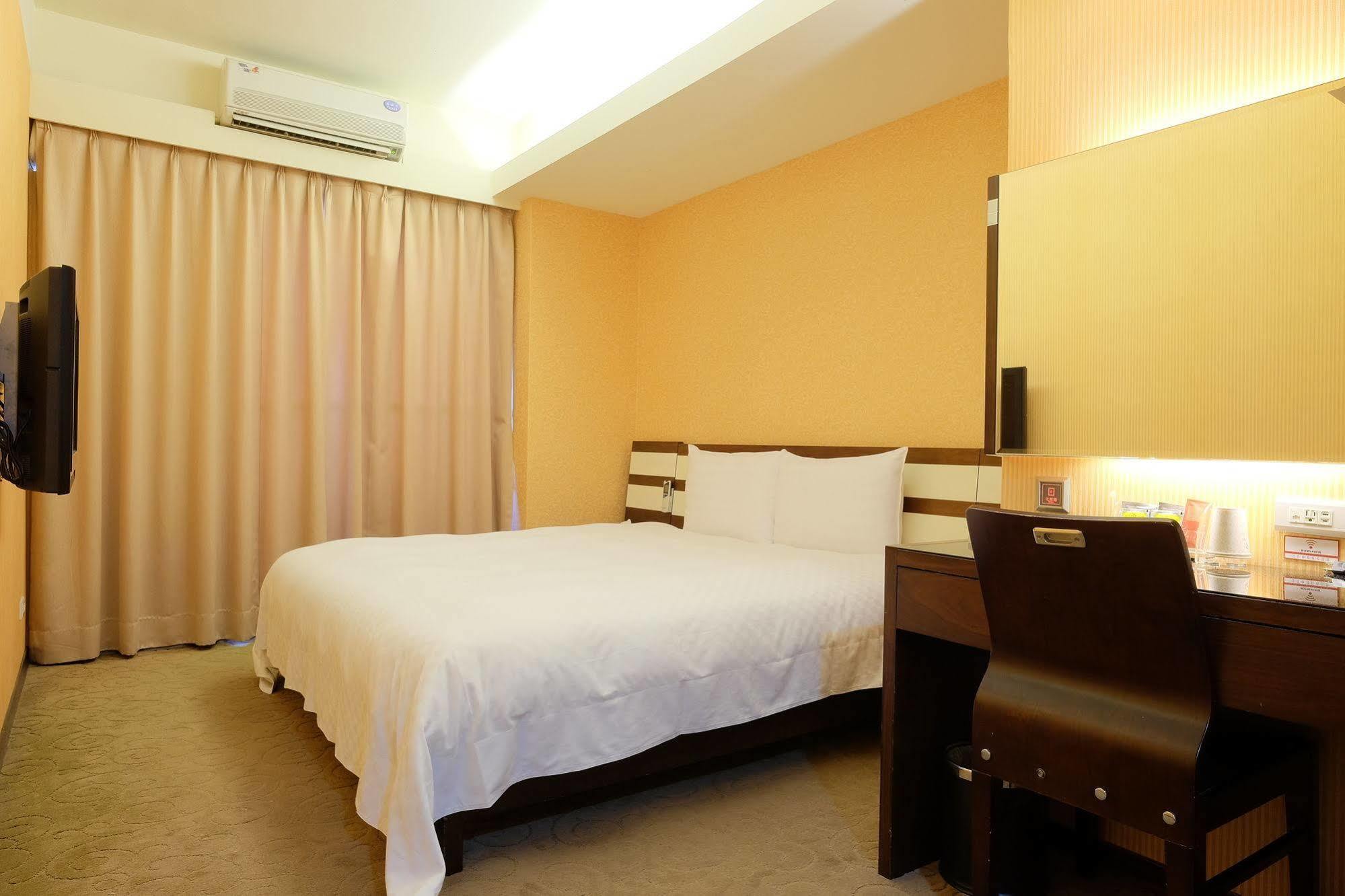 Talmud Hotel Gongyuan Tajcshung Kültér fotó